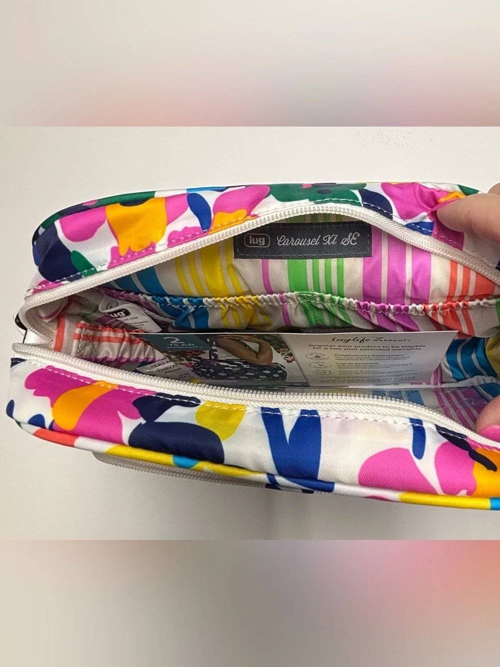NWT Lug CAROUSEL XL SE Wildflower Brights Crossbody Bag - Picture 3 of 3